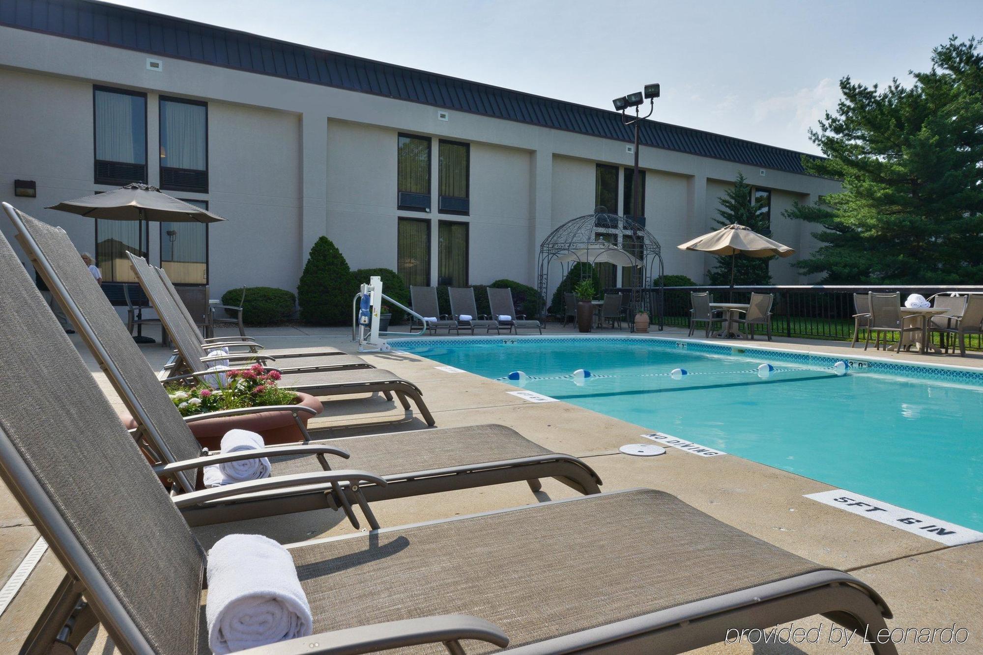 Greenstay Hotel&Suites Central Springfield Buitenkant foto