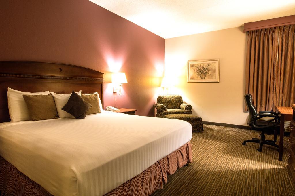 Greenstay Hotel&Suites Central Springfield Buitenkant foto
