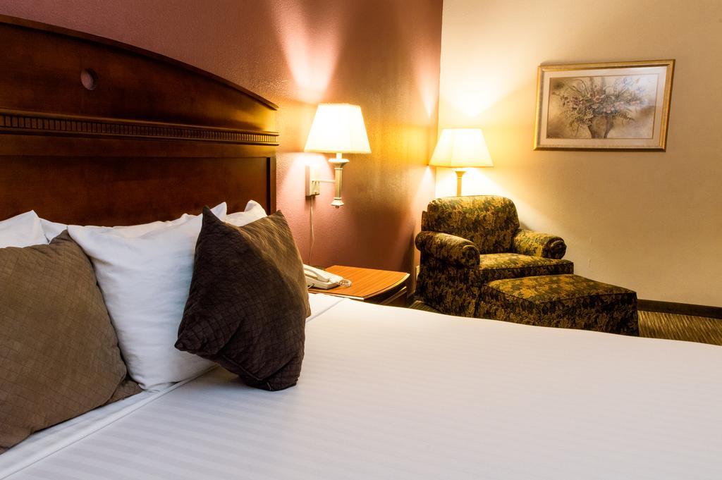 Greenstay Hotel&Suites Central Springfield Buitenkant foto