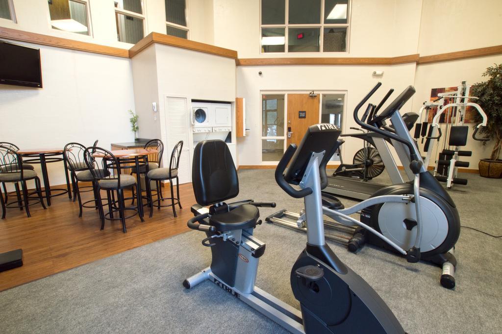 Greenstay Hotel&Suites Central Springfield Buitenkant foto